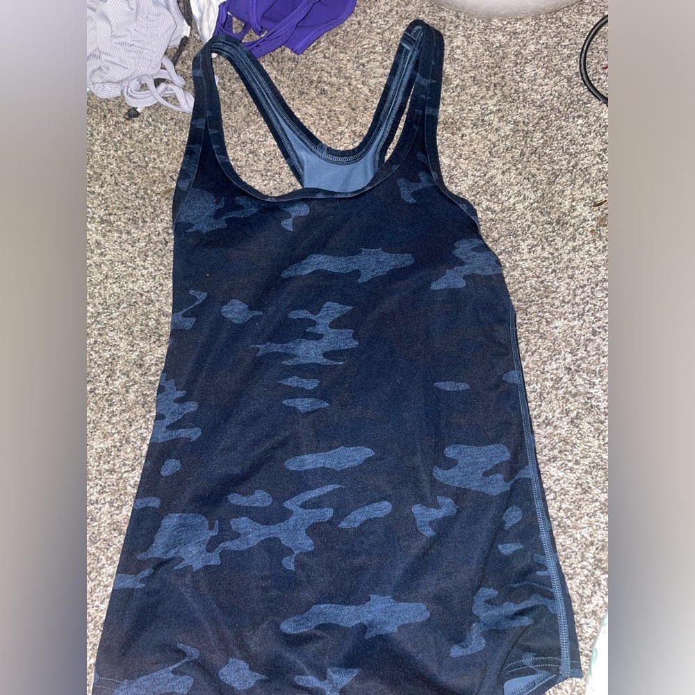 Lululemon tank top